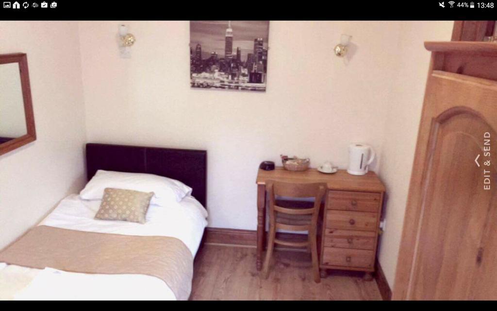 Dillwyn'S Hotel Pontardawe Εξωτερικό φωτογραφία